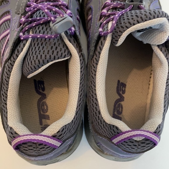 Teva hiking shoes size 2 - Picture 3 of 5